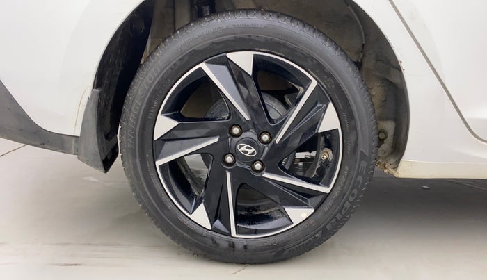 2021 Hyundai Verna SX (O) 1.5 CRDI, Diesel, Manual, 36,033 km, Right Rear Wheel