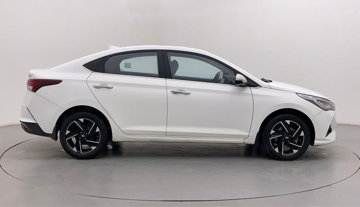 2021 Hyundai Verna SX (O) 1.5 CRDI, Diesel, Manual, 36,033 km, Right Side View