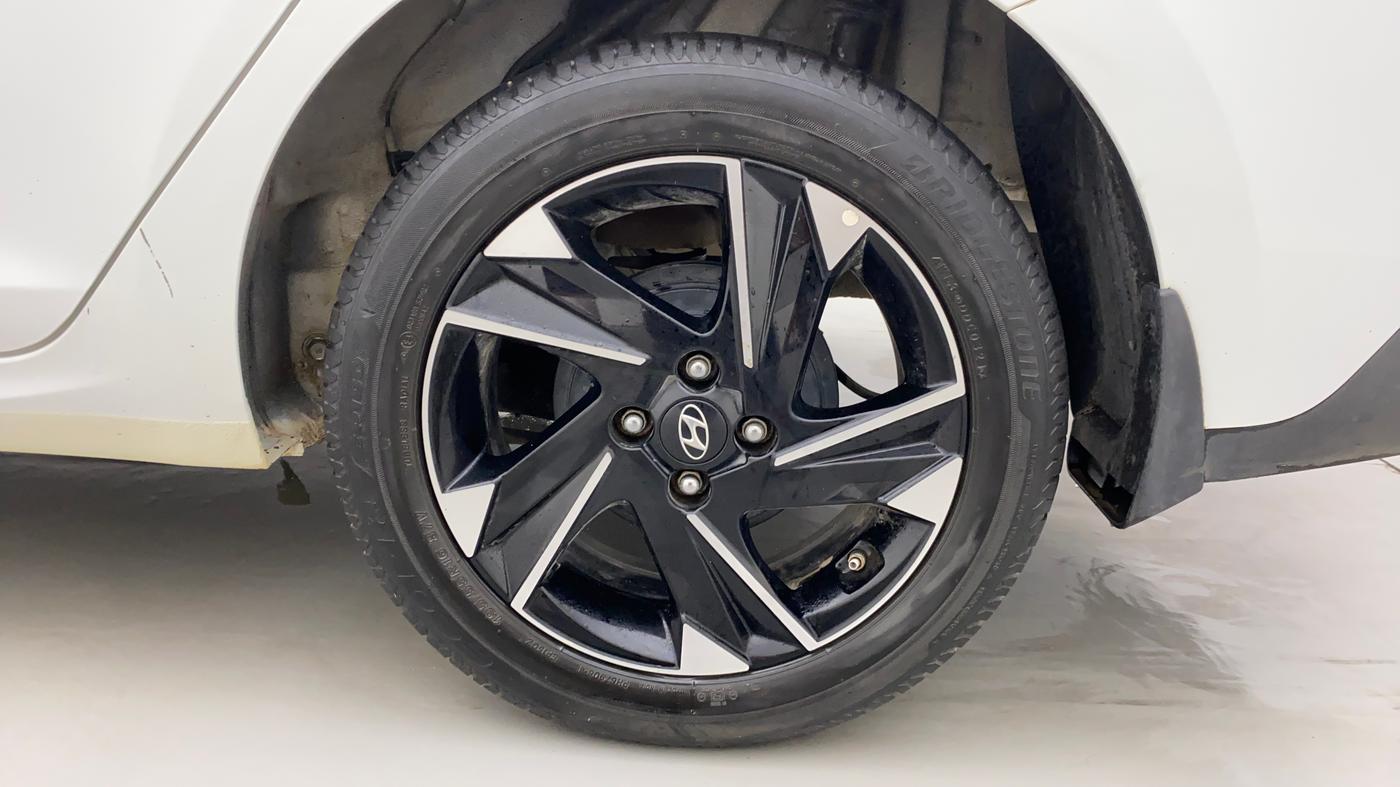 2021 Hyundai Verna SX (O) 1.5 CRDI, Diesel, Manual, 36,033 km, Left Rear Wheel