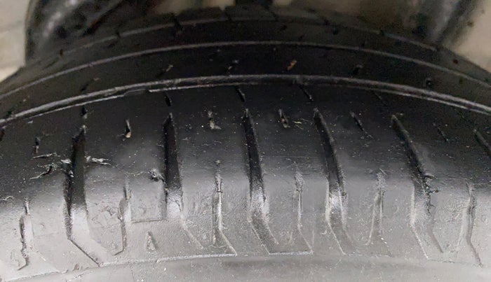 2021 Hyundai Verna SX (O) 1.5 CRDI, Diesel, Manual, 36,033 km, Left Front Tyre Tread