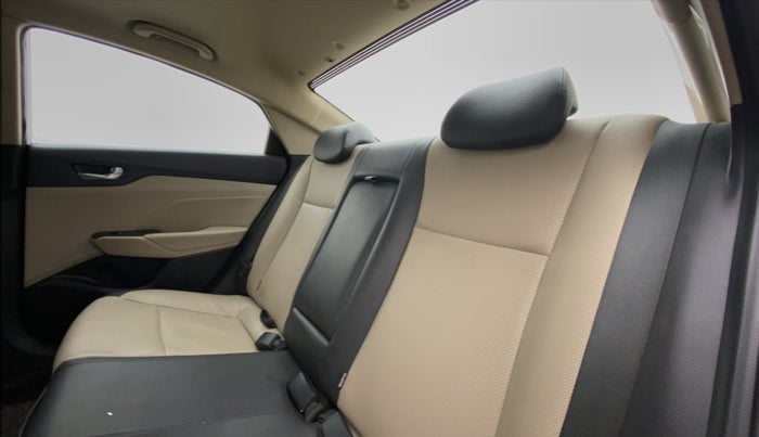 2021 Hyundai Verna SX (O) 1.5 CRDI, Diesel, Manual, 36,033 km, Right Side Rear Door Cabin