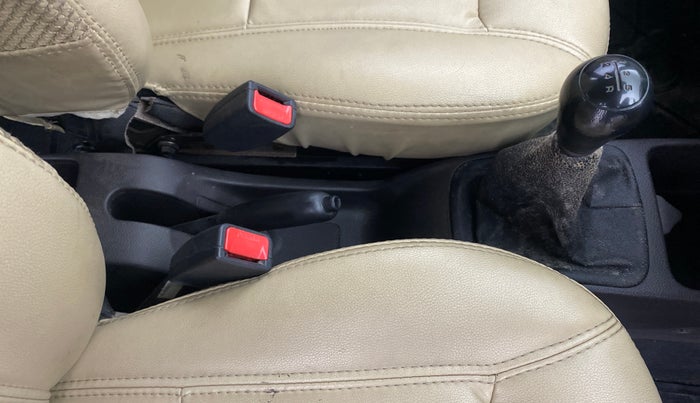 2013 Hyundai Eon ERA +, Petrol, Manual, 41,357 km, Gear Lever