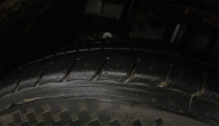 2018 Tata Tiago XE PETROL, CNG, Manual, 53,821 km, Left Front Tyre Tread