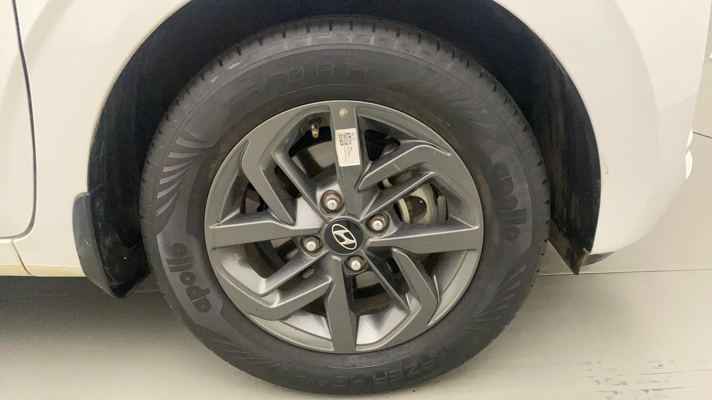 2021 Hyundai GRAND I10 NIOS SPORTZ AMT 1.2 KAPPA VTVT, Petrol, Automatic, 11,769 km, Right Front Wheel