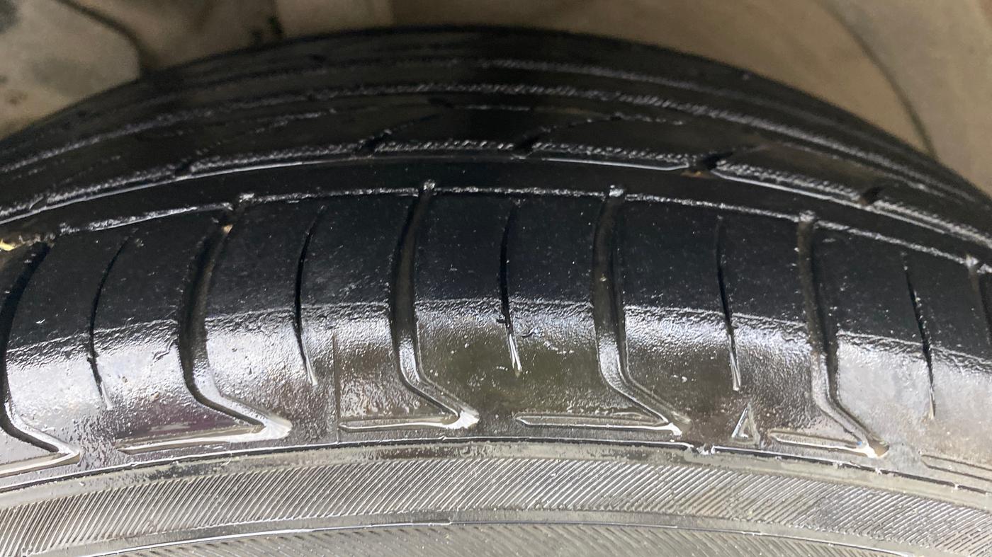 2019 MG HECTOR SHARP 1.5 DCT PETROL, Petrol, Automatic, 84,452 km, Left Front Tyre Tread