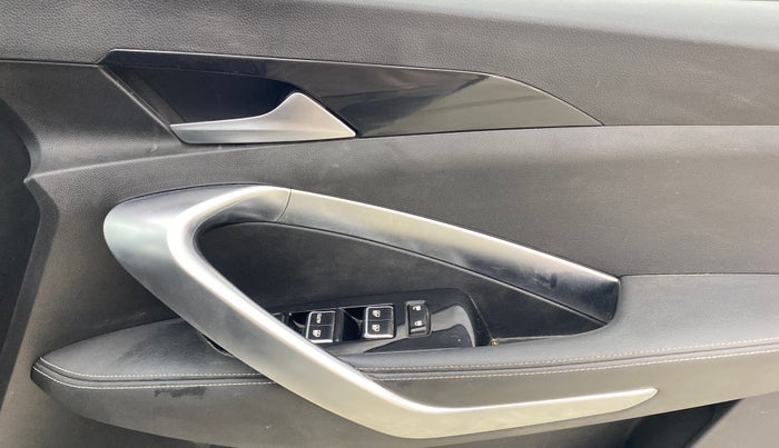 2019 MG HECTOR SHARP 1.5 DCT PETROL, Petrol, Automatic, 94,442 km, Driver Side Door Panels Control