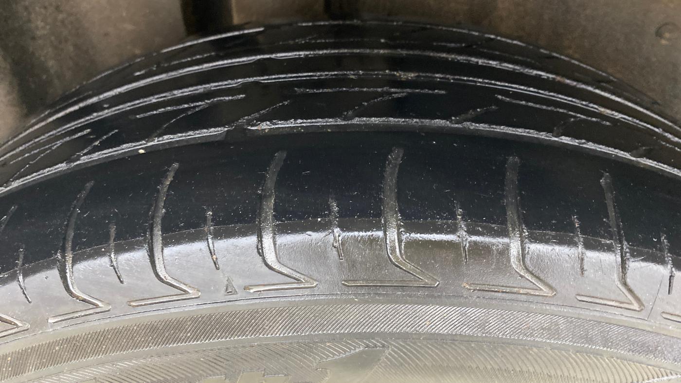 2019 MG HECTOR SHARP 1.5 DCT PETROL, Petrol, Automatic, 84,452 km, Right Rear Tyre Tread