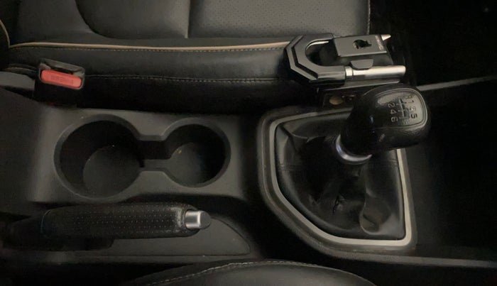 2016 Hyundai Creta S 1.6 PETROL, Petrol, Manual, 70,789 km, Gear Lever