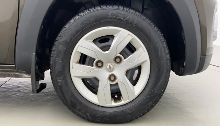 2017 Renault Kwid 1.0 RXT, Petrol, Manual, 31,147 km, Right Front Tyre