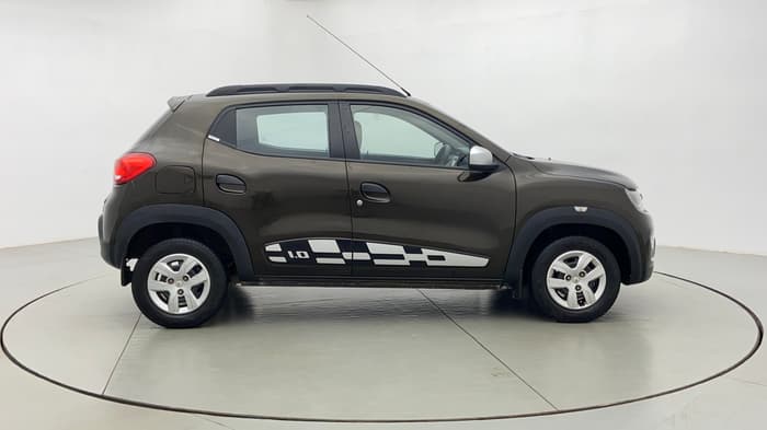 2017 Renault Kwid 1.0 RXT, Petrol, Manual, 31,147 km, Right Side View