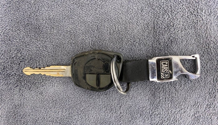 2010 Maruti Swift Dzire VXI, Petrol, Manual, 65,403 km, Lock system - Remote key minor damage