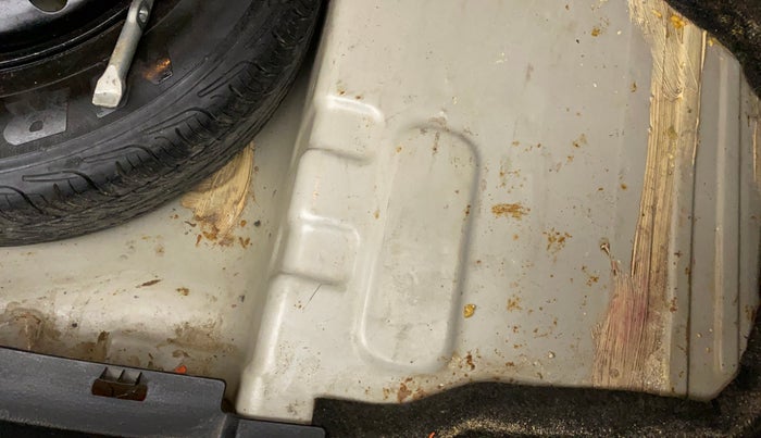 2010 Maruti Swift Dzire VXI, Petrol, Manual, 65,403 km, Boot floor - Slight discoloration