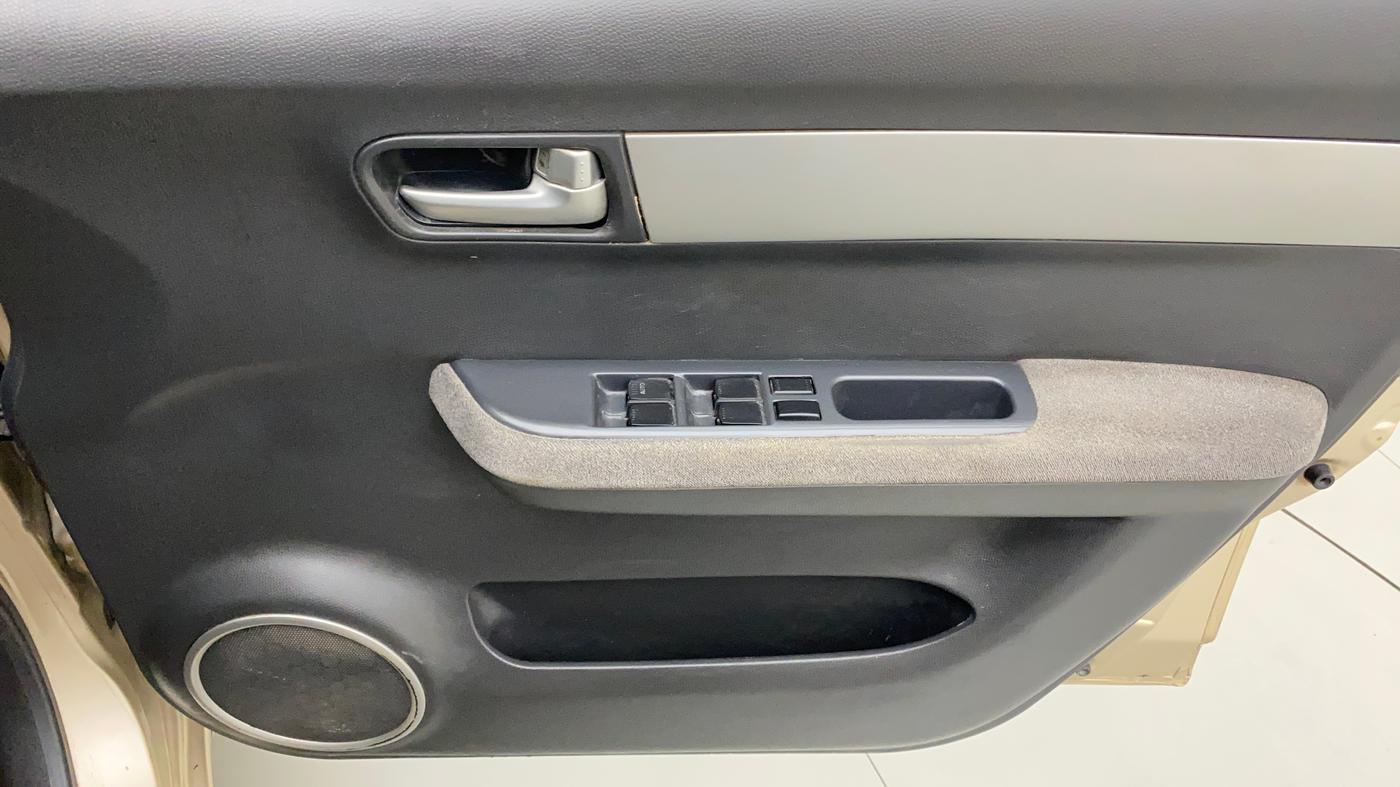 2010 Maruti Swift Dzire VXI, Petrol, Manual, 65,403 km, Driver Side Door Panels Control