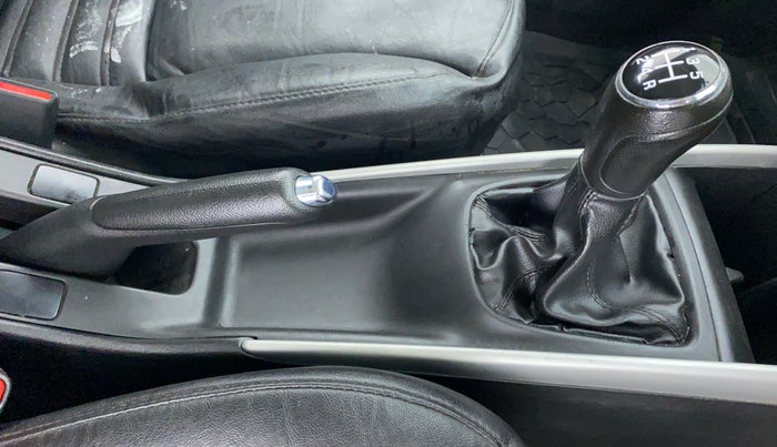 2018 Maruti Baleno DELTA 1.2 K12, Petrol, Manual, 39,910 km, Gear Lever