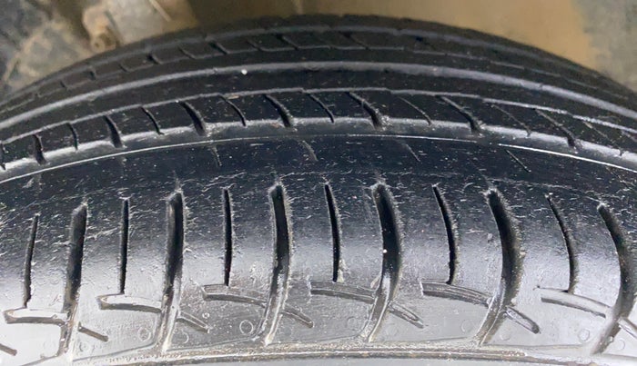 2018 Maruti Baleno DELTA 1.2 K12, Petrol, Manual, 39,910 km, Left Front Tyre Tread