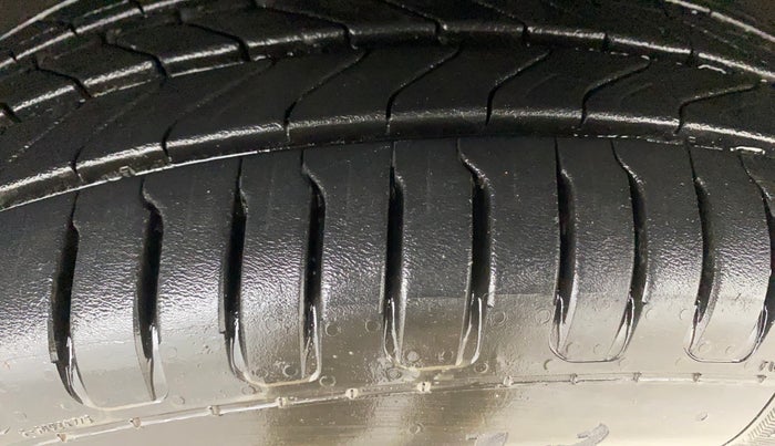 2021 Nissan MAGNITE XV TURBO CVT, Petrol, Automatic, 50,330 km, Right Front Tyre Tread