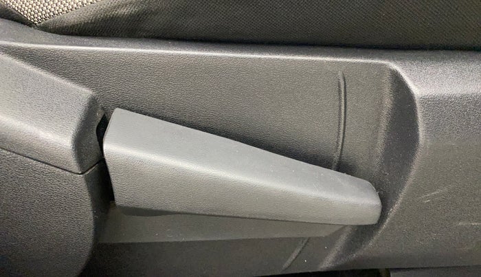 2021 Nissan MAGNITE XV TURBO CVT, Petrol, Automatic, 50,330 km, Driver Side Adjustment Panel