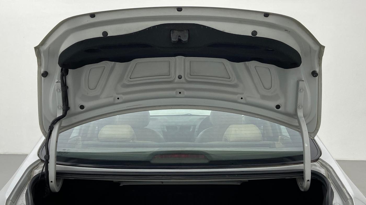 2014 Hyundai Verna FLUIDIC 1.6 CRDI SX OPT AT, Diesel, Automatic, 99,781 km, Boot Door Open