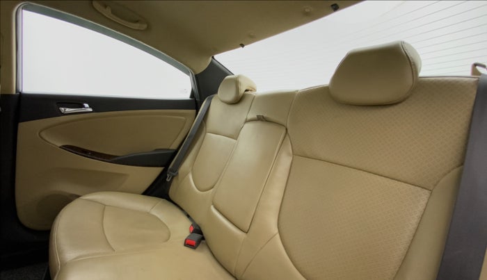 2014 Hyundai Verna FLUIDIC 1.6 CRDI SX OPT AT, Diesel, Automatic, 99,781 km, Right Side Rear Door Cabin