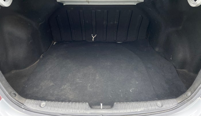 2014 Hyundai Verna FLUIDIC 1.6 CRDI SX OPT AT, Diesel, Automatic, 99,781 km, Boot Inside