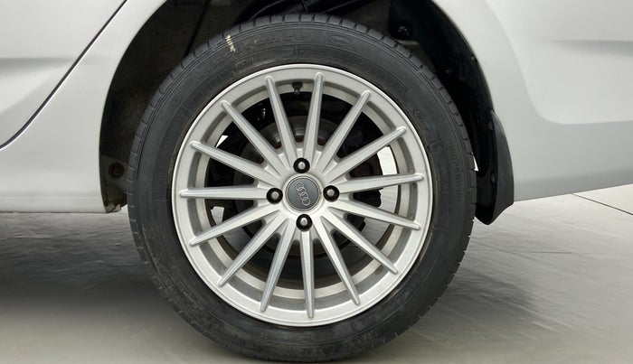 2014 Hyundai Verna FLUIDIC 1.6 CRDI SX OPT AT, Diesel, Automatic, 99,781 km, Left Rear Wheel