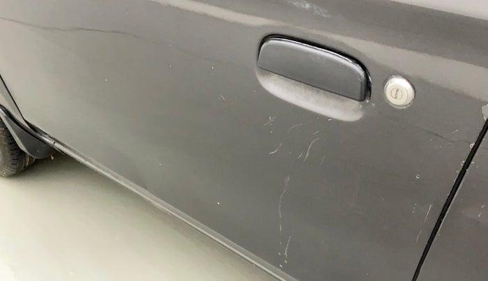 2017 Maruti Alto K10 VXI, Petrol, Manual, 71,207 km, Front passenger door - Slightly dented