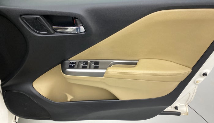 2015 Honda City VX CVT PETROL, Petrol, Automatic, 88,952 km, Driver Side Door Panels Control