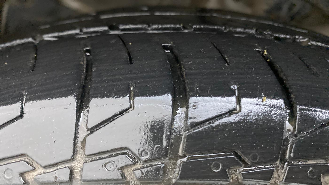 2015 Honda City VX CVT PETROL, Petrol, Automatic, 88,952 km, Left Front Tyre Tread