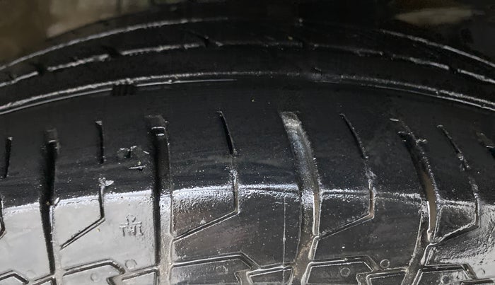 2015 Honda City VX CVT PETROL, Petrol, Automatic, 88,952 km, Right Front Tyre Tread
