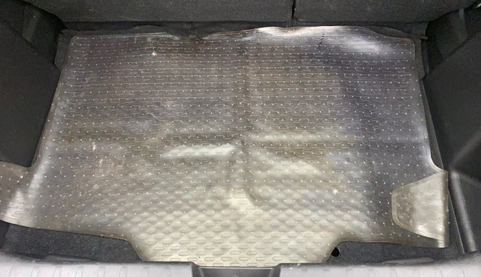 2017 Maruti Baleno ZETA PETROL 1.2, Petrol, Manual, 58,613 km, Boot Inside