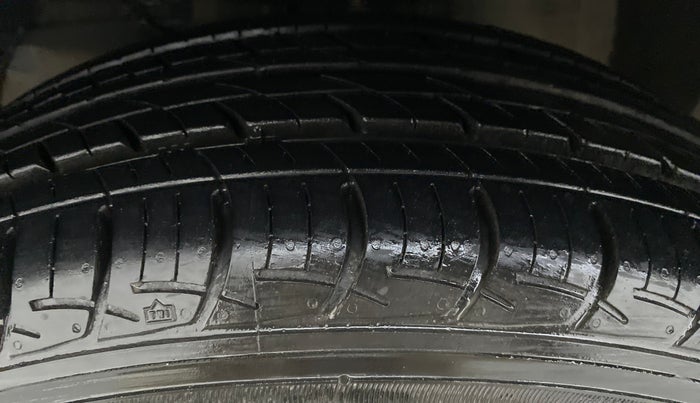2018 Maruti Baleno DELTA 1.2 K12, Petrol, Manual, 41,283 km, Left Front Tyre Tread