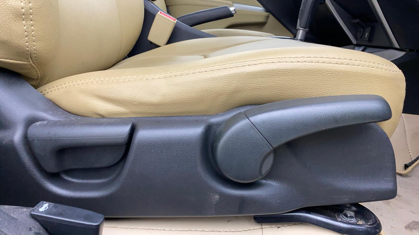 2017 Honda City 1.5L I-VTEC VX CVT, Petrol, Automatic, 41,687 km, Driver Side Adjustment Panel