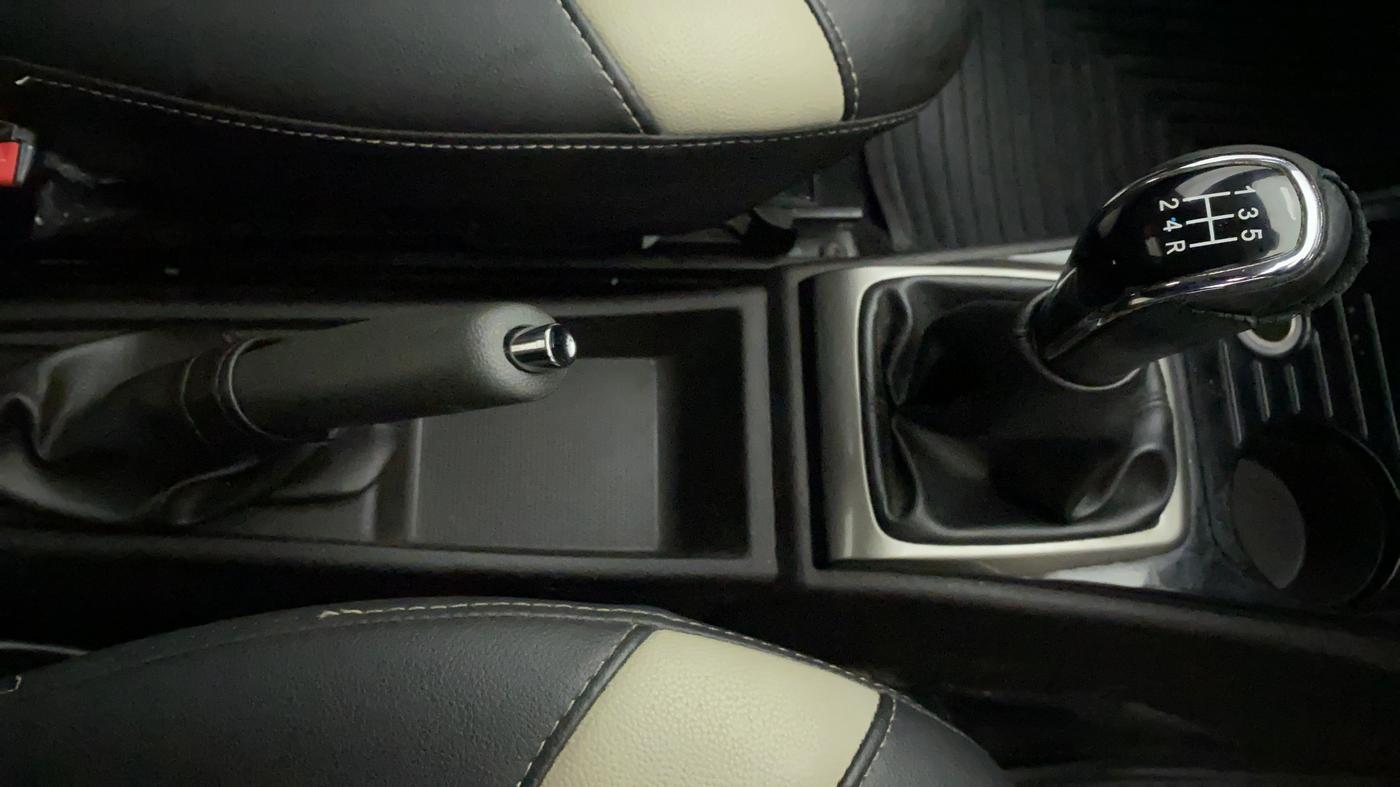 2016 Tata Zest XT PETROL, Petrol, Manual, 41,081 km, Gear Lever