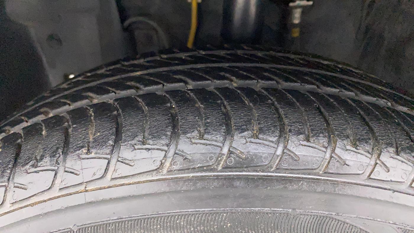 2019 Datsun Go T(O), Petrol, Manual, 22,849 km, Left Front Tyre Tread