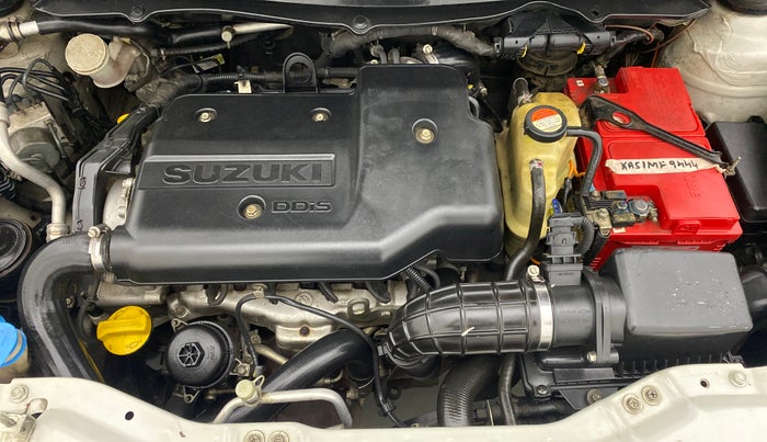 2014 Maruti Swift ZDI, Diesel, Manual, 43,700 km, Open Bonet