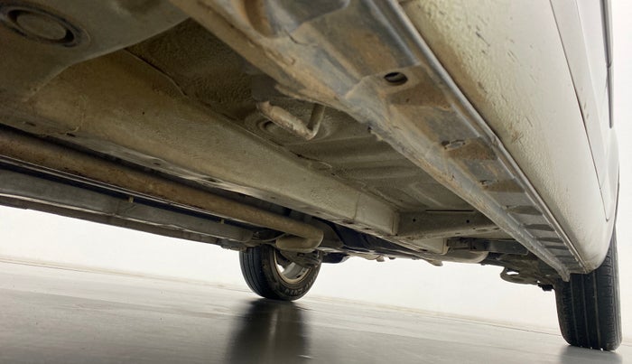 2014 Maruti Swift ZDI, Diesel, Manual, 43,700 km, Right Side Underbody