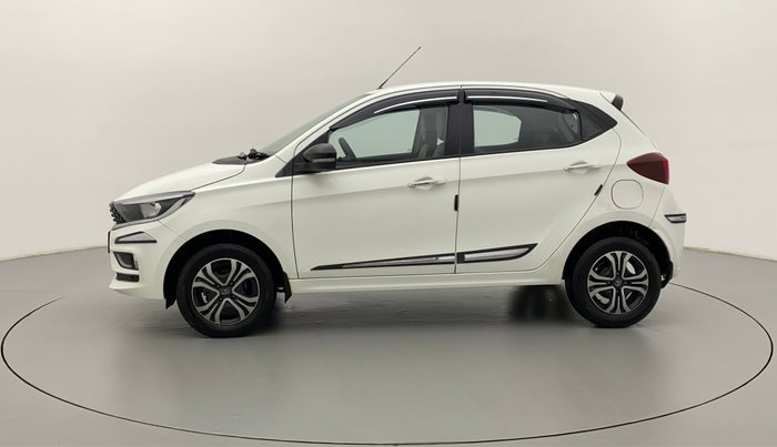 2022 Tata Tiago XZ PLUS CNG, CNG, Manual, 5,237 km, Left Side