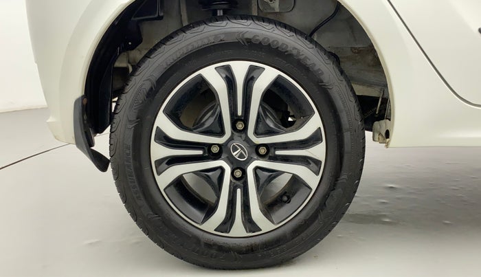 2022 Tata Tiago XZ PLUS CNG, CNG, Manual, 5,237 km, Right Rear Wheel