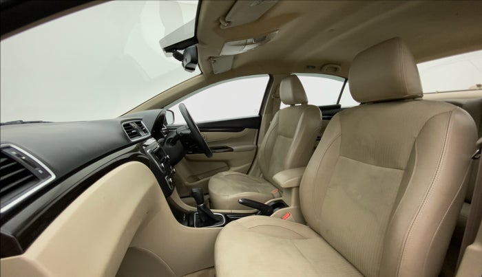 2017 Maruti Ciaz ZETA 1.4  AT PETROL, Petrol, Automatic, 58,022 km, Right Side Front Door Cabin