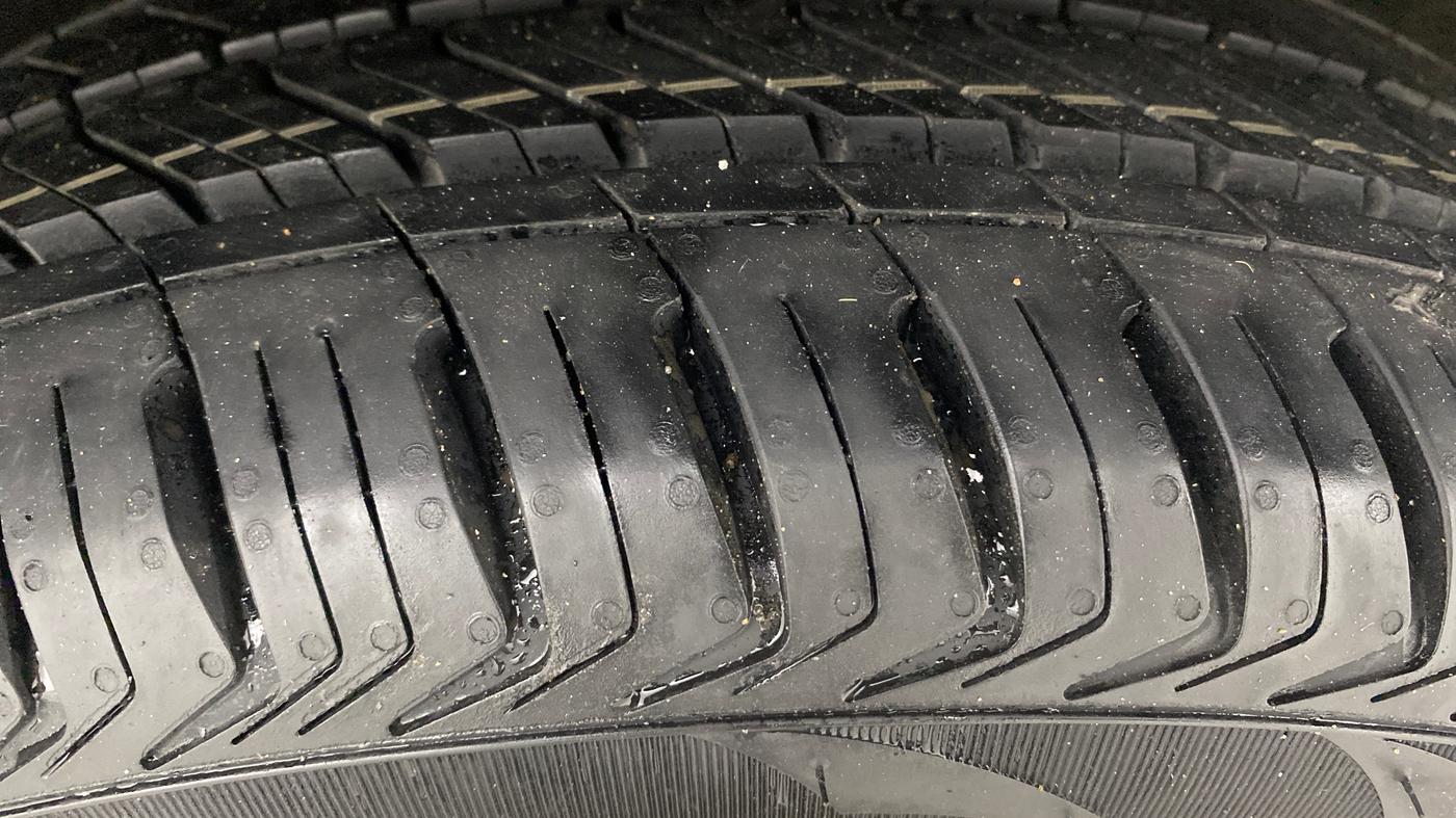 2019 Maruti Baleno ZETA PETROL 1.2, Petrol, Manual, 99,637 km, Left Rear Tyre Tread