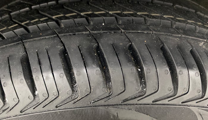 2019 Maruti Baleno ZETA PETROL 1.2, Petrol, Manual, 99,637 km, Left Rear Tyre Tread