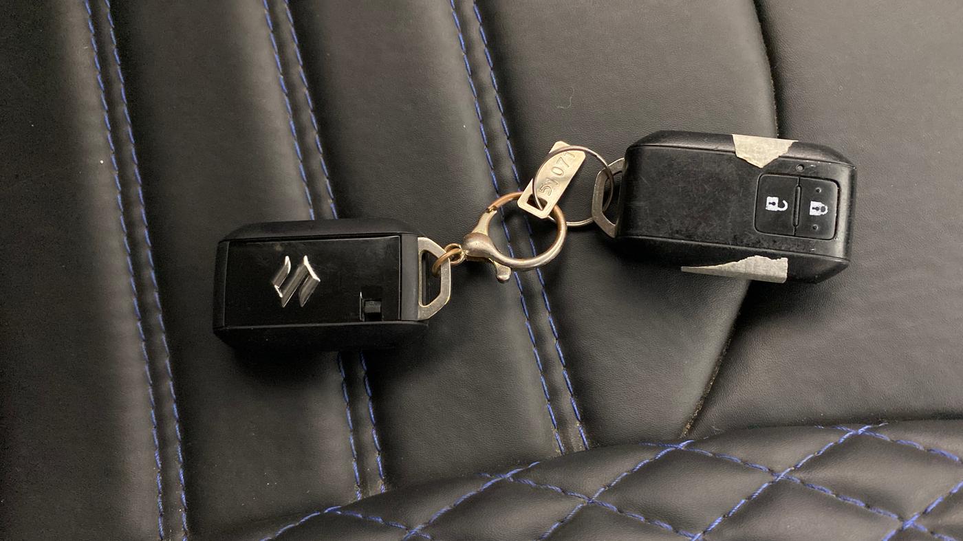 2019 Maruti Baleno ZETA PETROL 1.2, Petrol, Manual, 99,637 km, Key Close Up