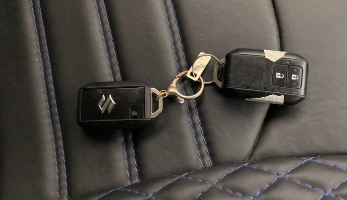 2019 Maruti Baleno ZETA PETROL 1.2, Petrol, Manual, 99,637 km, Key Close Up