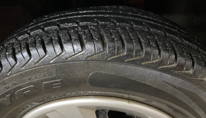 2015 Renault Kwid RXT 0.8, Petrol, Manual, 32,661 km, Right Front Tyre Tread