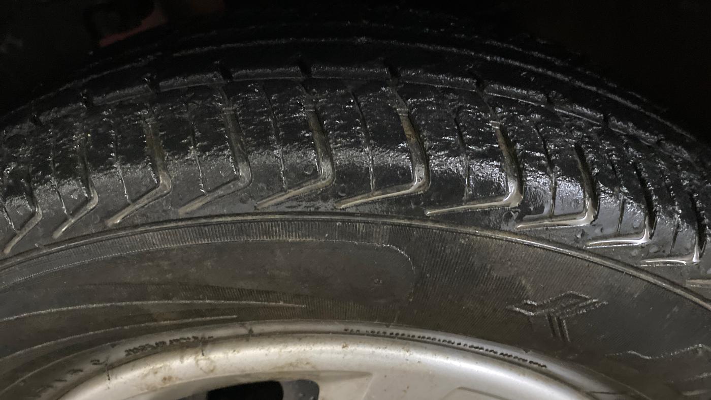 2015 Renault Kwid RXT 0.8, Petrol, Manual, 32,659 km, Left Front Tyre Tread