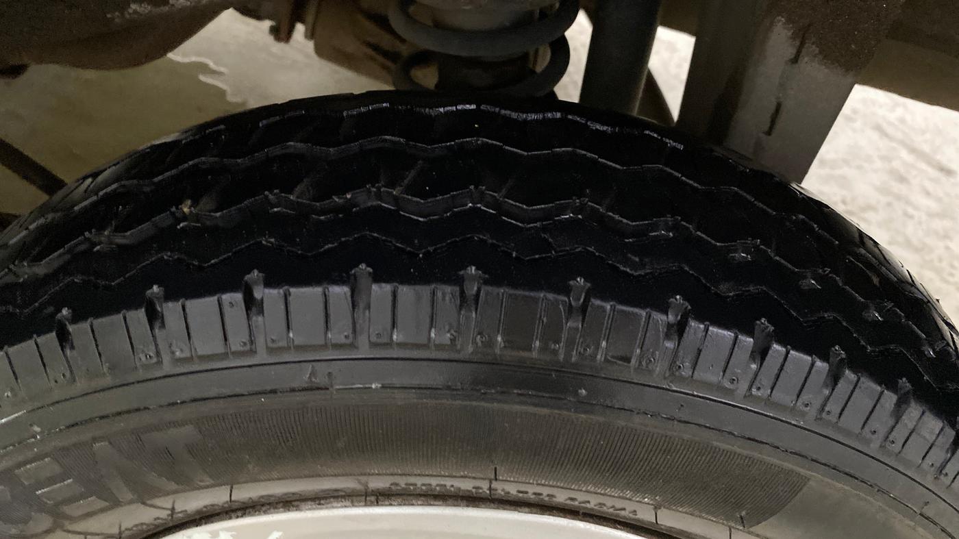 2022 Maruti Eeco 5 STR AC (O), Petrol, Manual, 18,201 km, Left Rear Tyre Tread