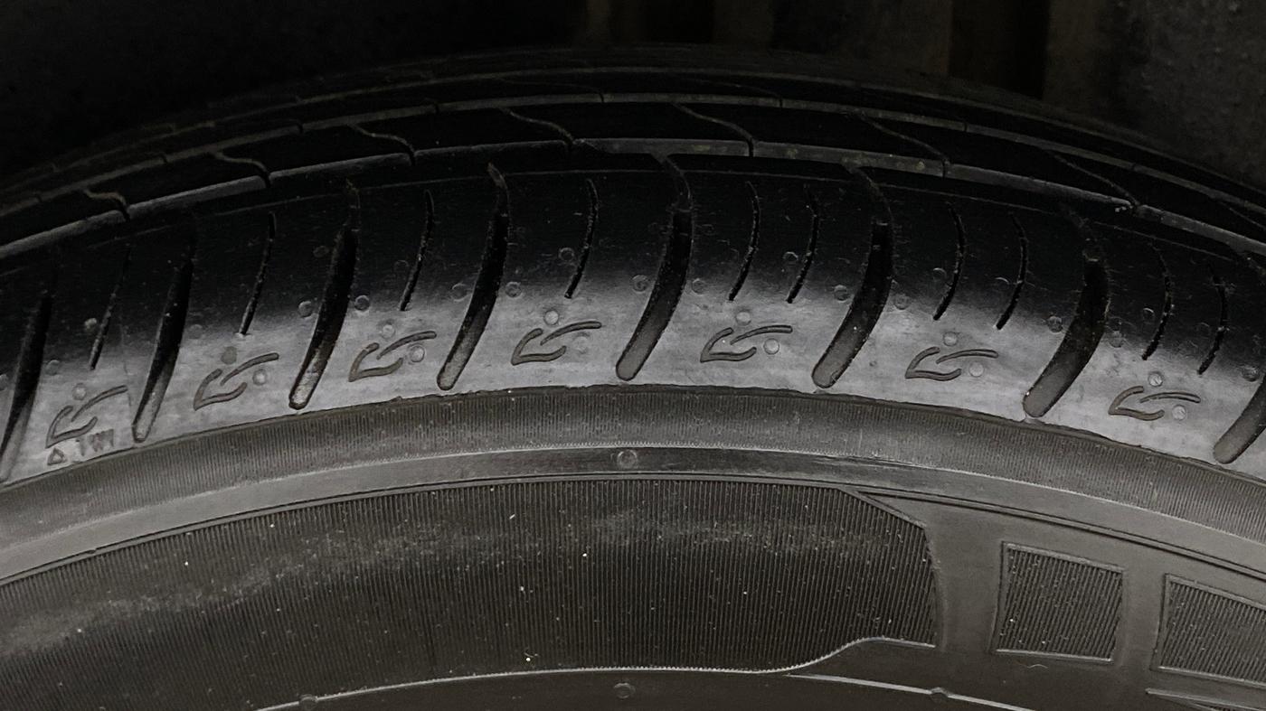 2020 MG HECTOR SHARP 1.5 DCT PETROL, Petrol, Automatic, 95,703 km, Left Rear Tyre Tread