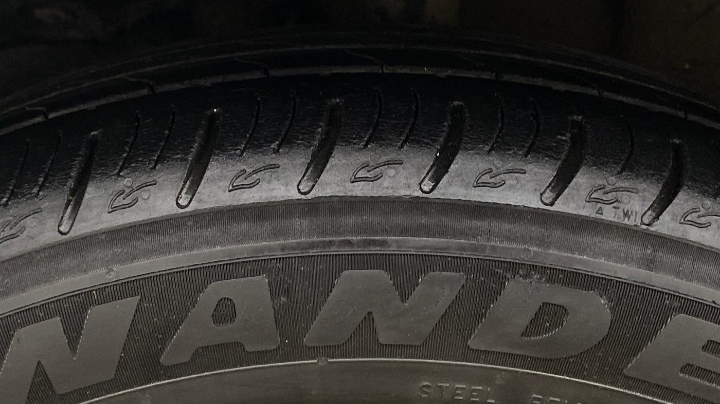 2020 MG HECTOR SHARP 1.5 DCT PETROL, Petrol, Automatic, 95,703 km, Left Front Tyre Tread