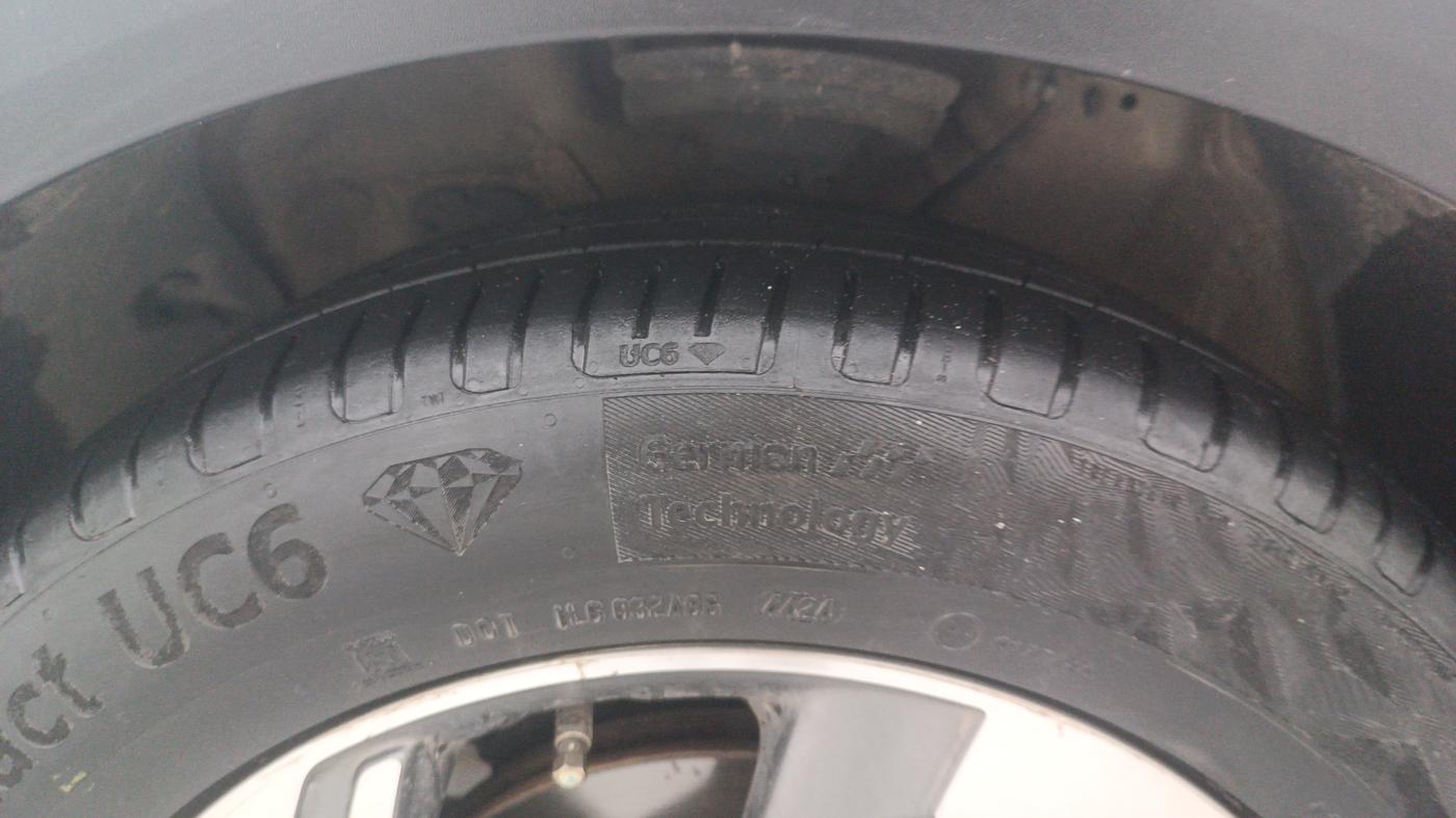 2018 Hyundai Creta SX AT 1.6 DIESEL, Diesel, Automatic, 1,27,141 km, Left Front Tyre Tread