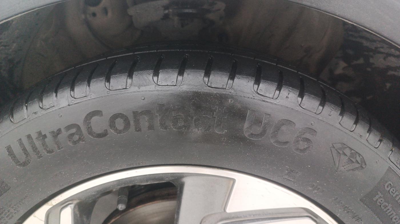 2018 Hyundai Creta SX AT 1.6 DIESEL, Diesel, Automatic, 1,27,141 km, Right Front Tyre Tread